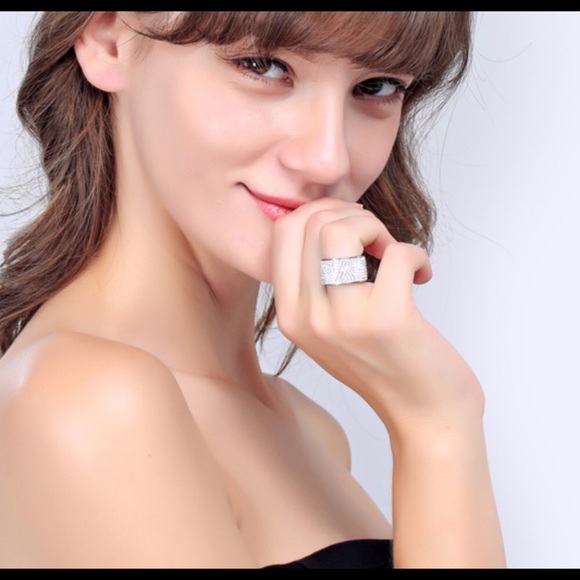 Stainless Steel CZ Crystals Champagne Color Ring - Picture 3 of 6